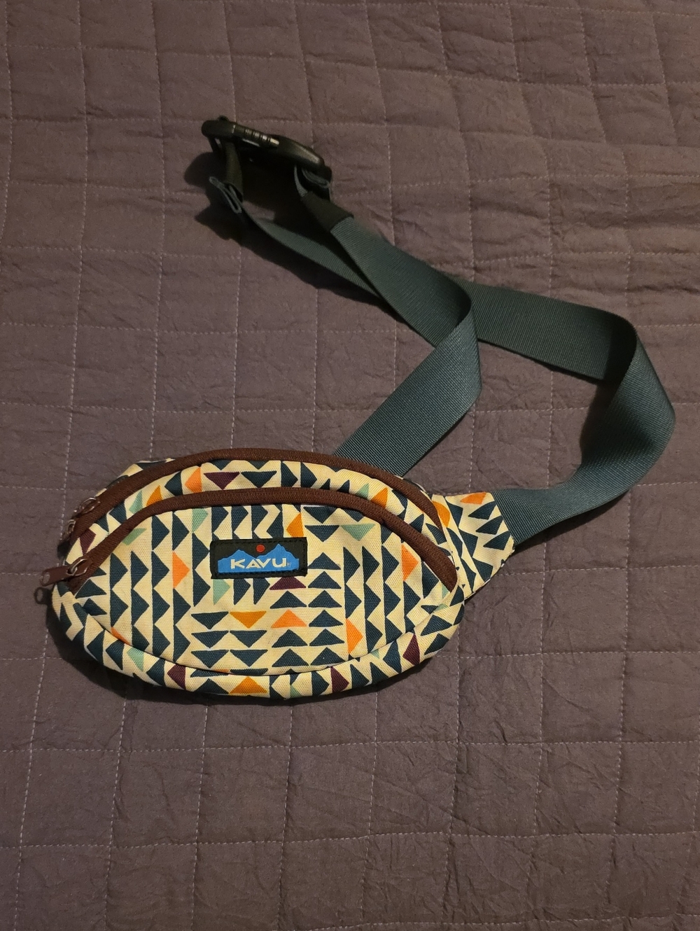 Kavu Geometric Waist Pack in Cream, Blue & Orange